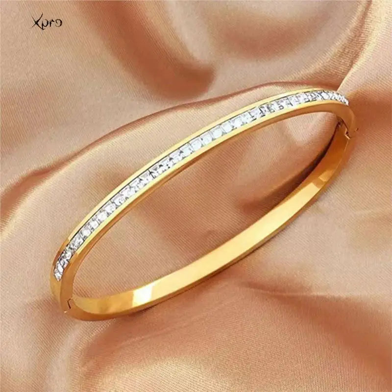 Bracelet Acier Inoxydable Femme - Design Fin & Élégant