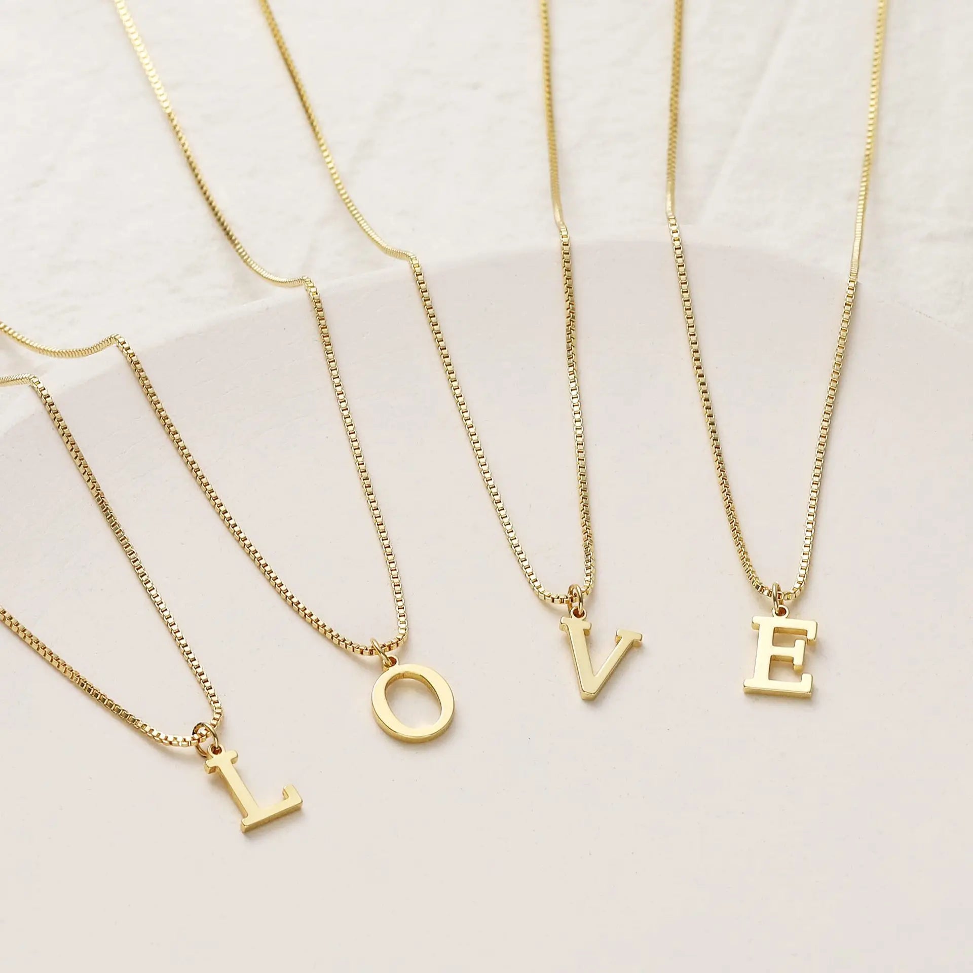 Collier Initiale A-Z Plaqué Or 18K - Bijou Personnalisé Femme