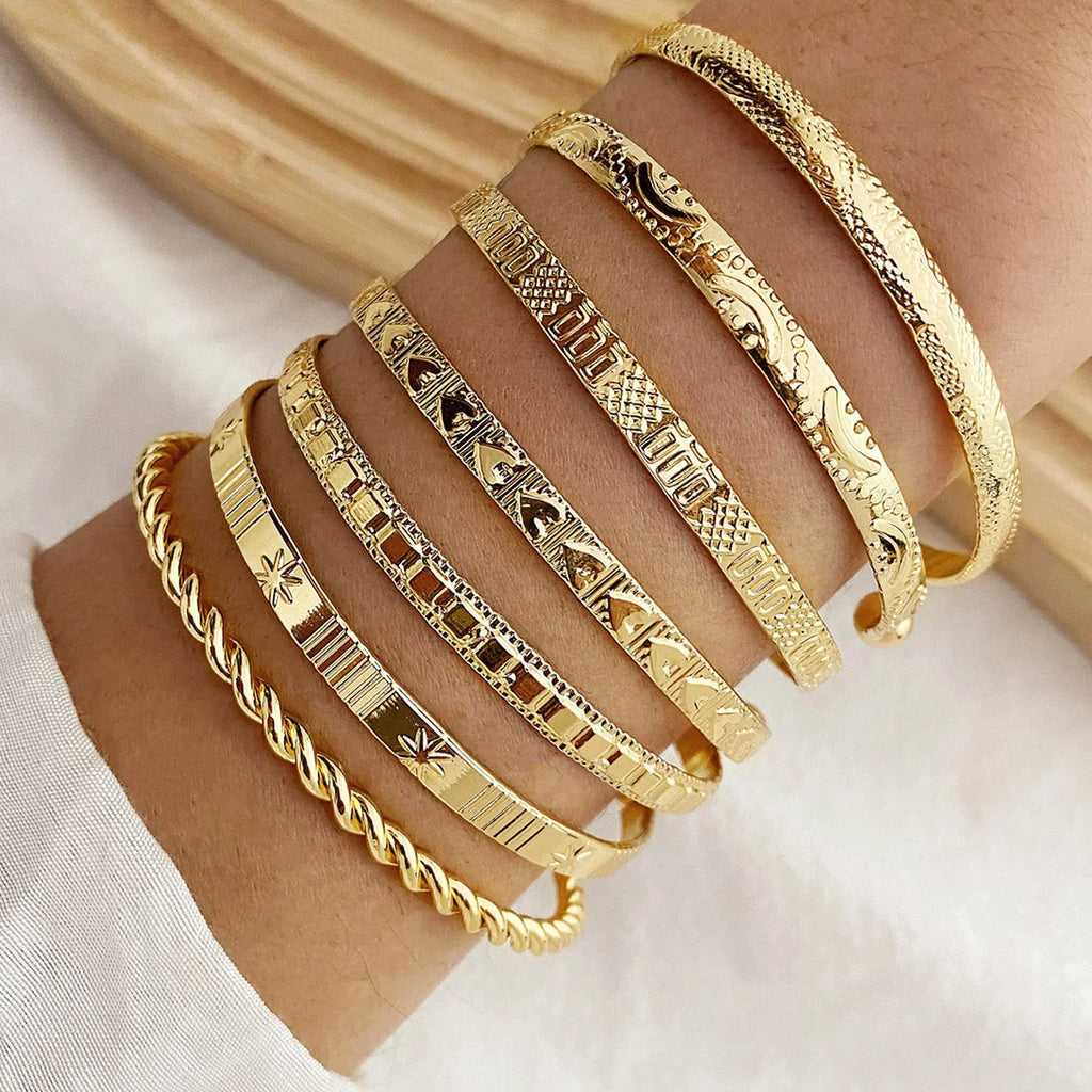 Lot de 7 Bracelets Dorés Style Punk Motif Cœur - Femme Tendance