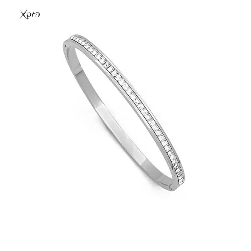 Bracelet Acier Inoxydable Femme - Design Fin & Élégant