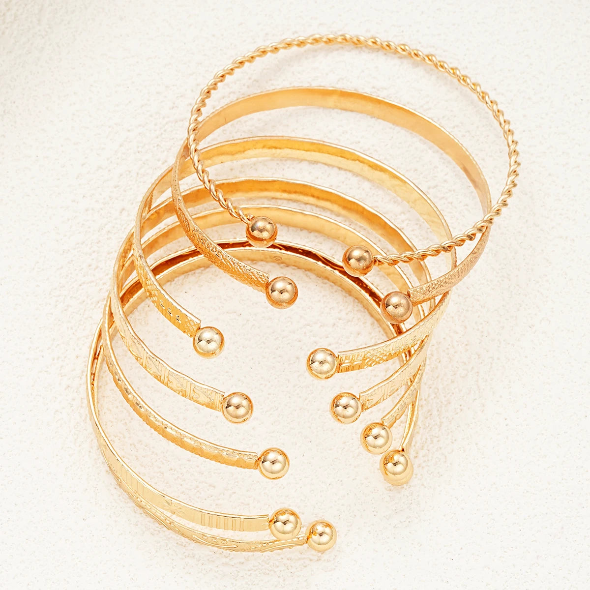 Lot de 7 Bracelets Dorés Style Punk Motif Cœur - Femme Tendance