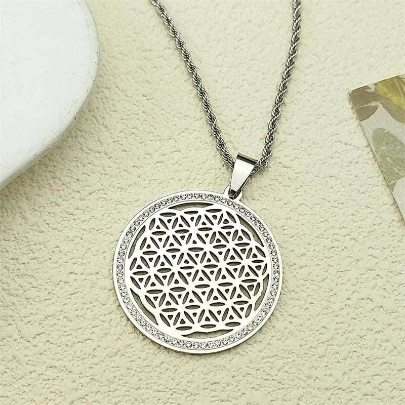 Collier en Acier Inoxydable Femme - Chaîne Fine Dorée Tendance